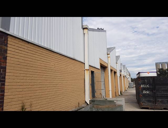 3,365M² FACTORY TO LET IN BELLVILLE CENTRAL